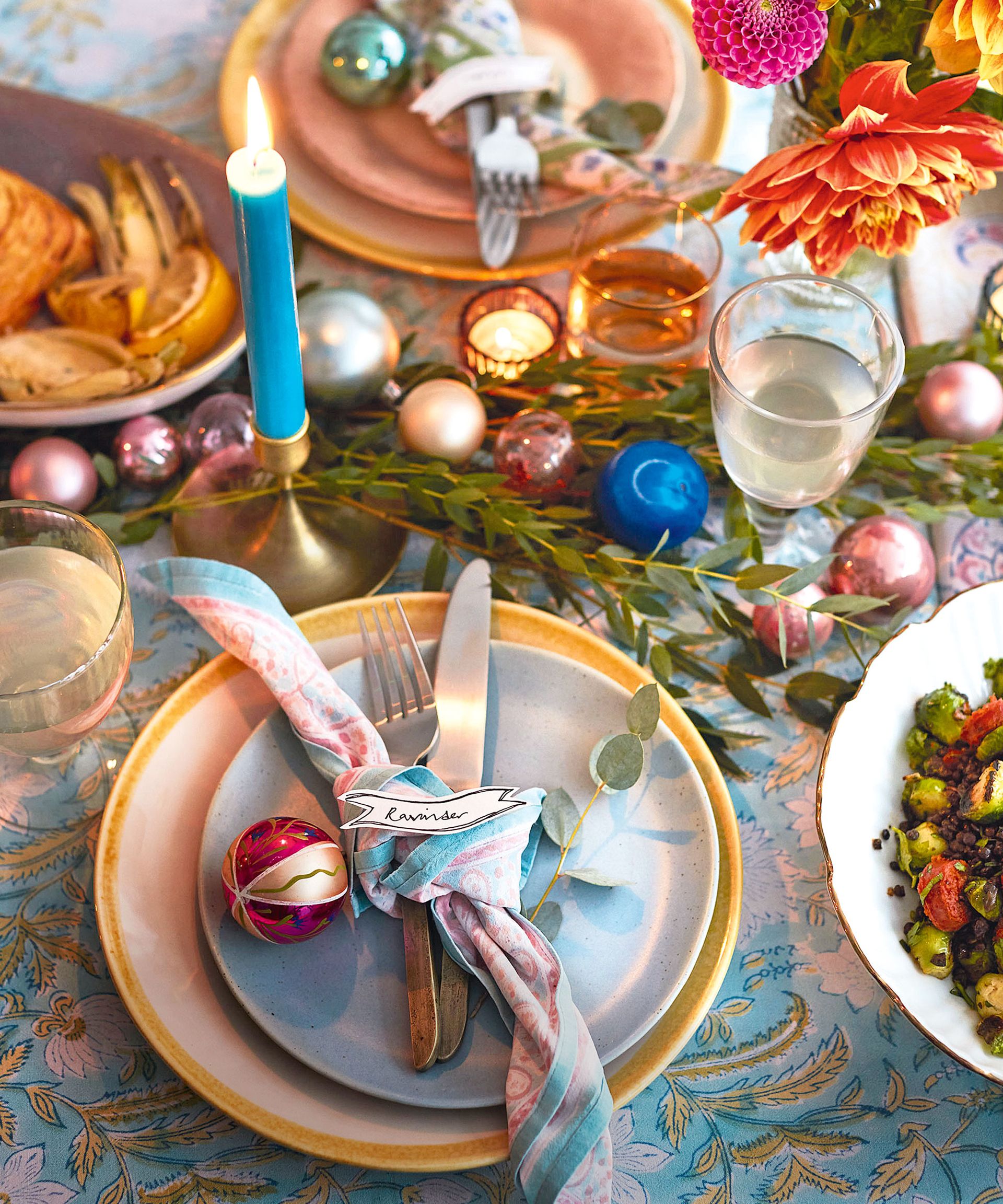 Christmas table garland ideas 18 looks to set the scene