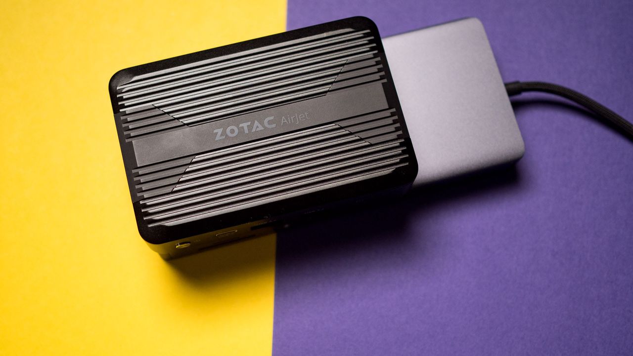 Zotac Zbox Pico PI430AJ on UGREEN USB hub