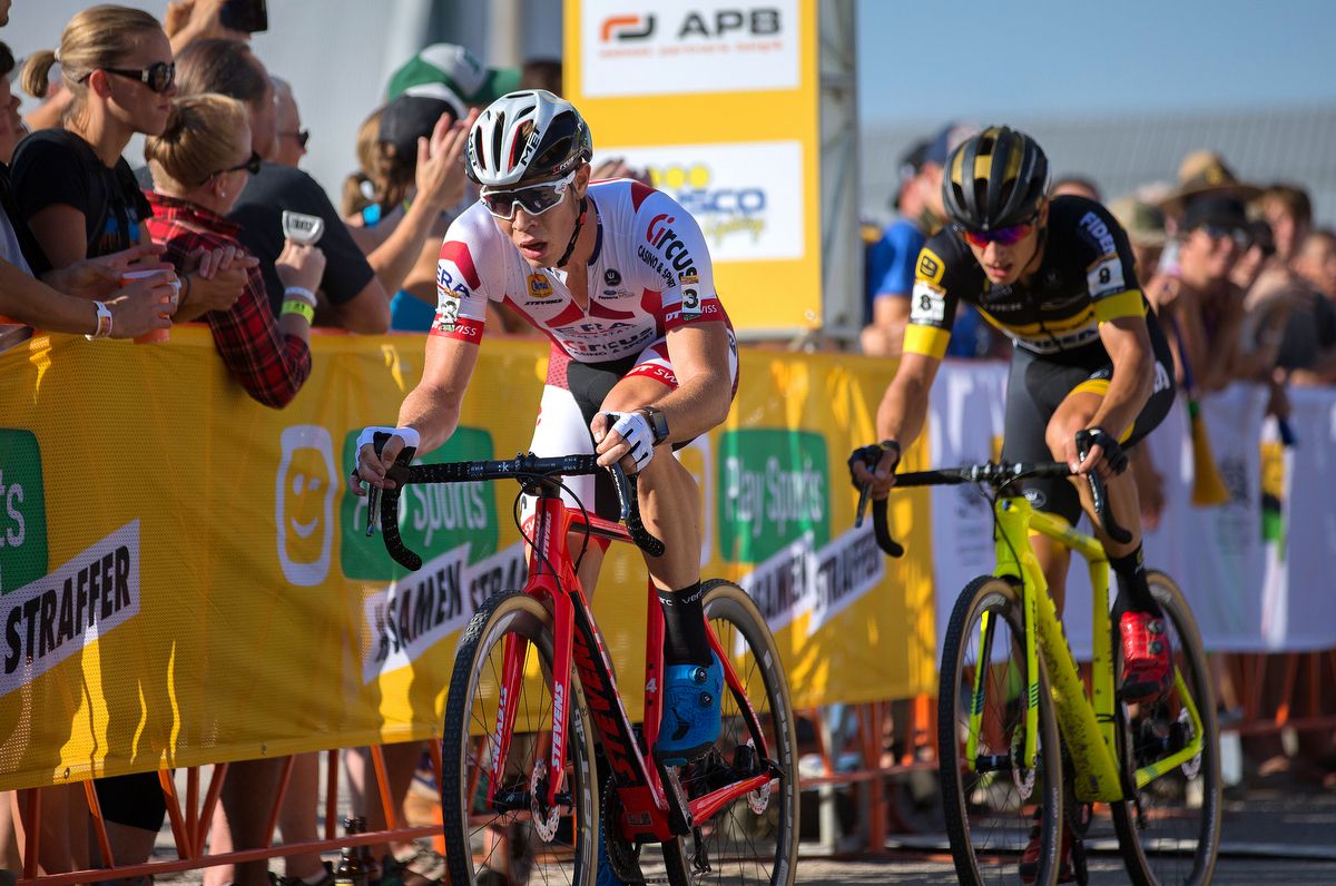 Laurens Sweeck (ERA-Circus) holds on to finish second