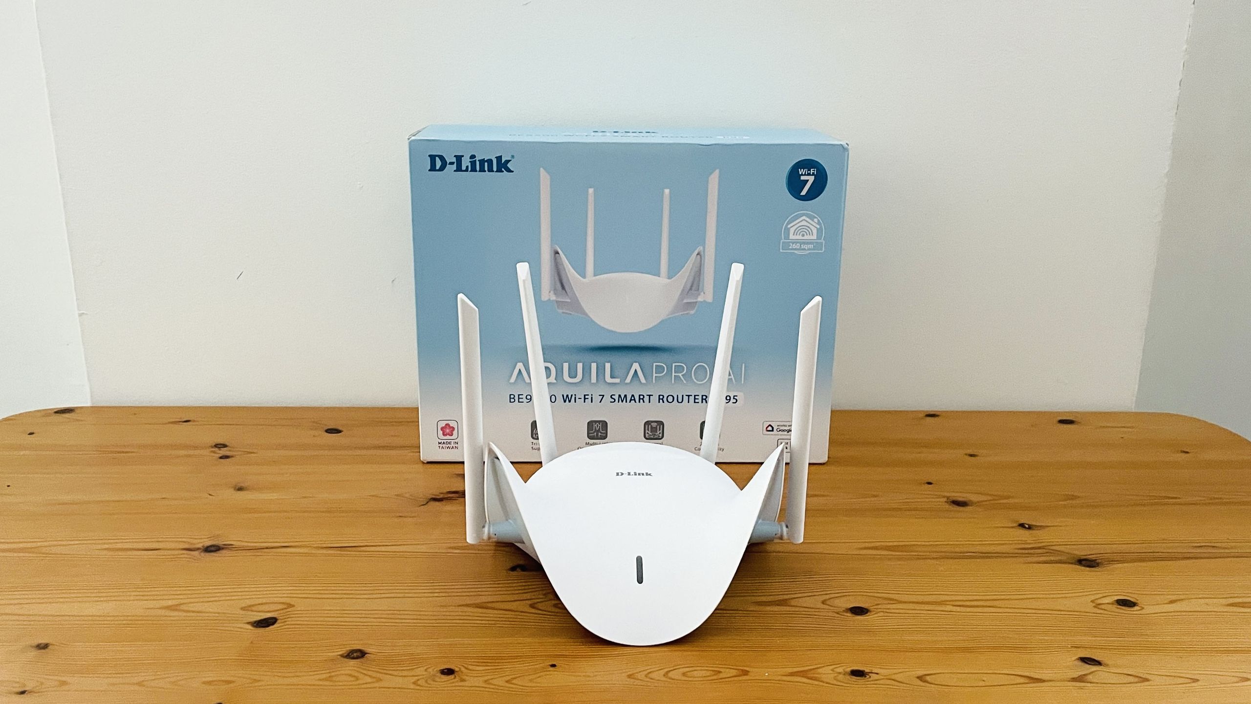 techradar.com - Cliff Joseph - I'm a Wi-Fi expert, and the D-Link Aquila Pro AI R95 is one of the best routers I've ever tried