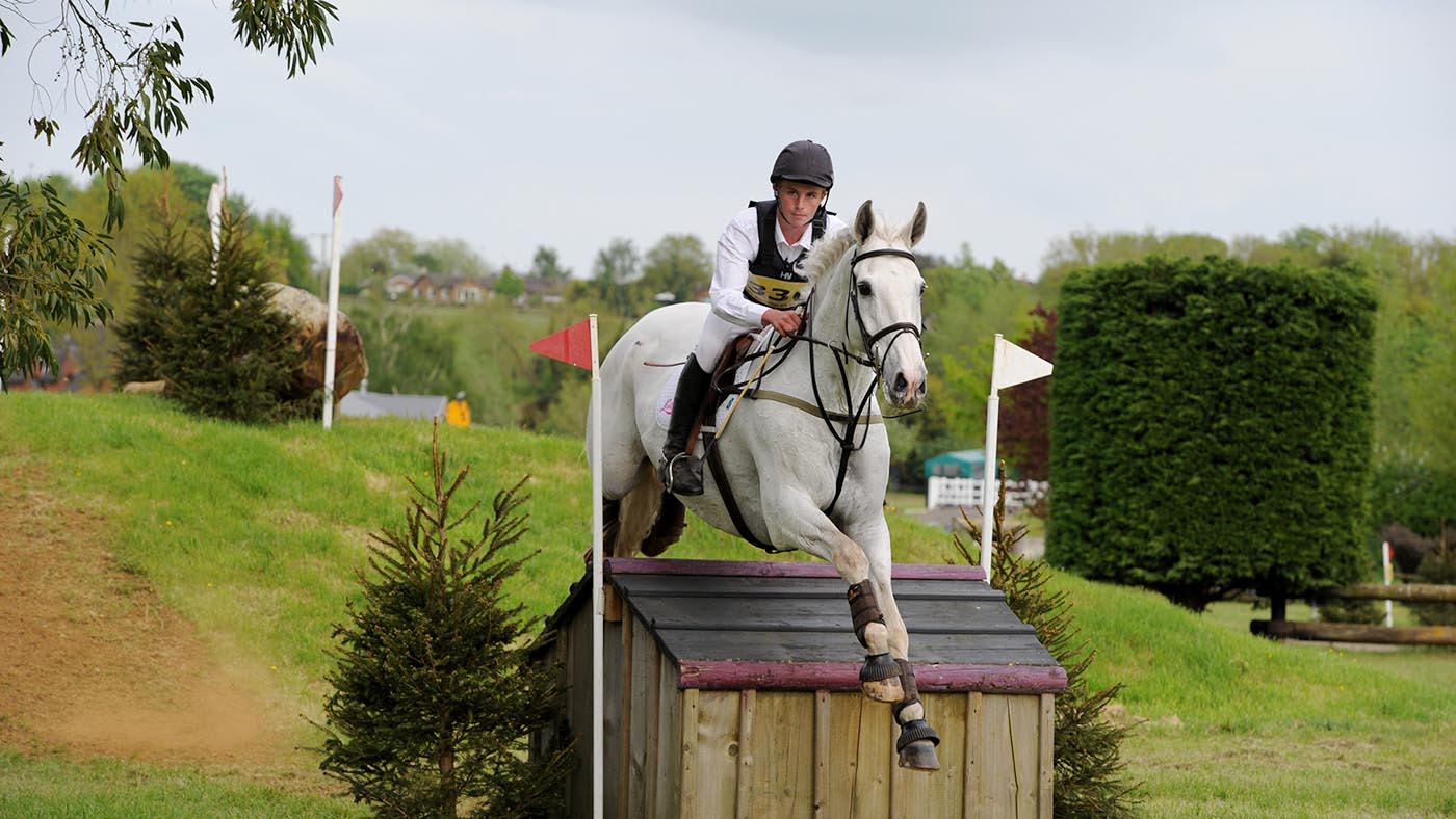 Thomas Hawke and Mr Cruise Control at Aston-le-Walls in 2018