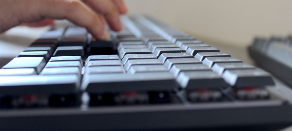 Keychron K2 Vs. Logitech MX Mechanical Keyboard: Which Is Better ...