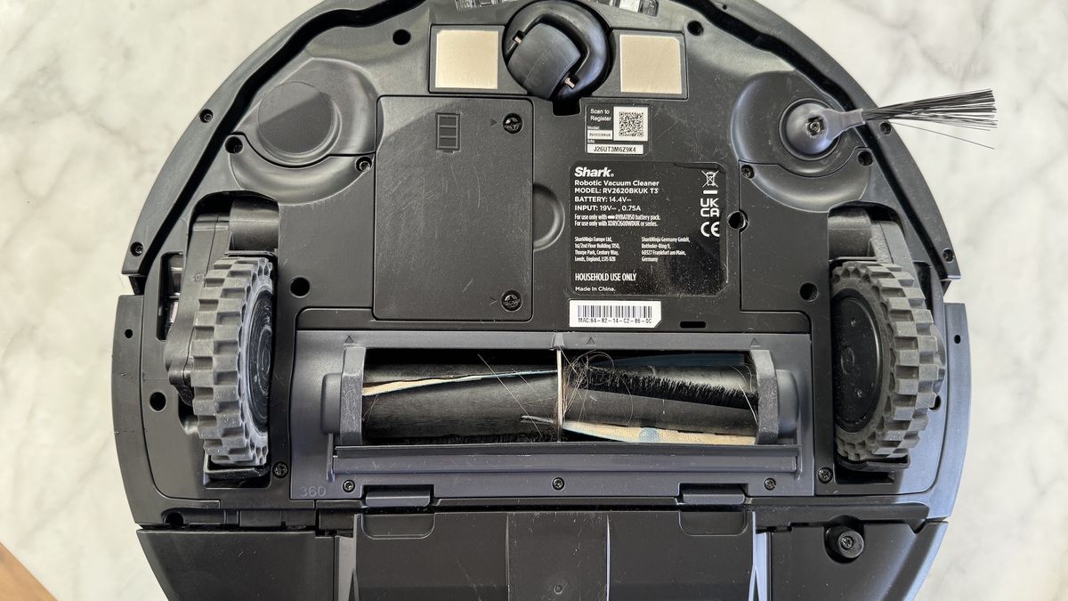 Shark Matrix Plus 2 In 1 Robot Vacuum Review Techradar Shark Matrix Plus 2 In 1 Robot Vacuum Review Techradar