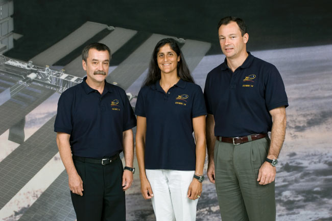 Next ISS Crew, Space Tourist Ready for Flight