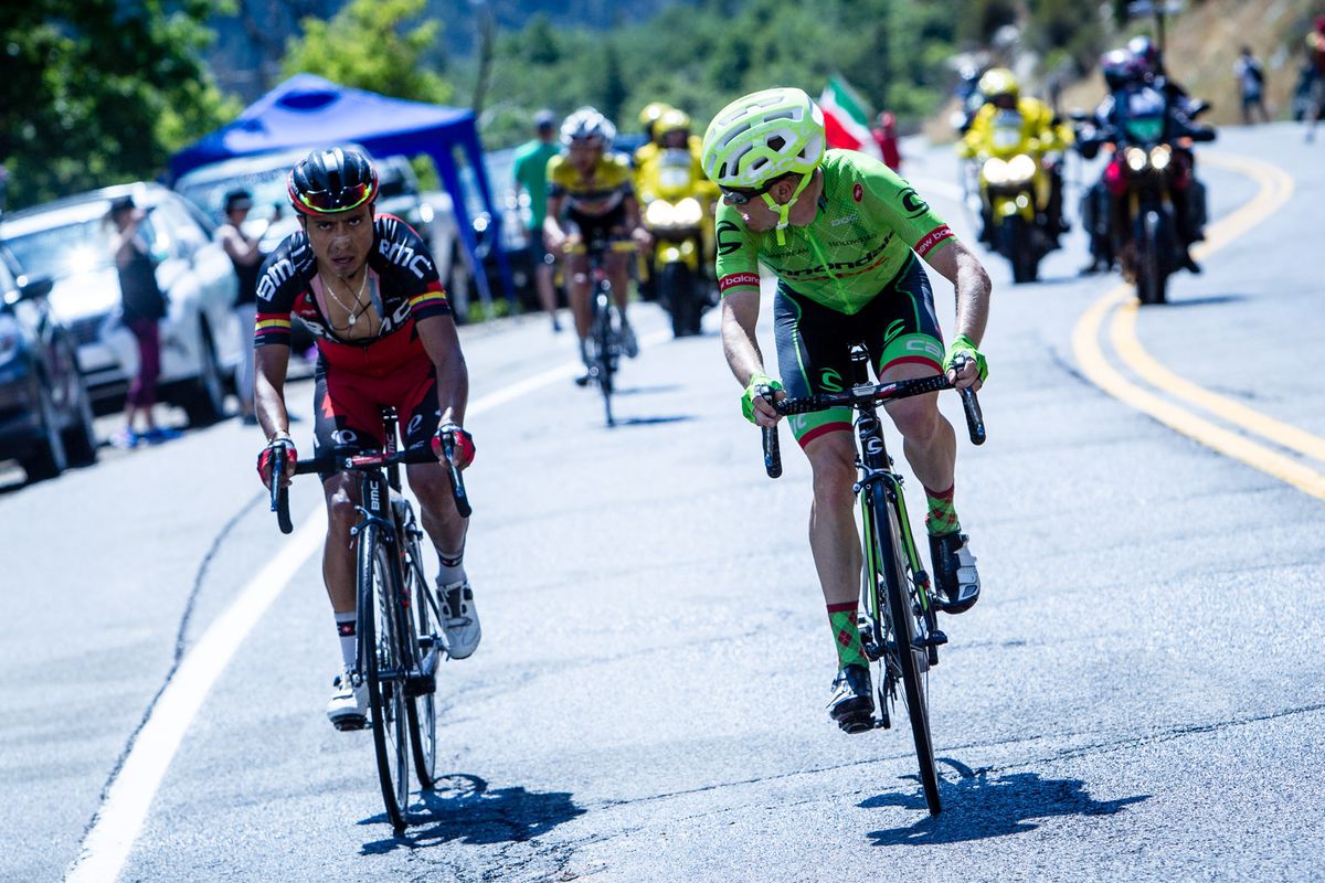 Andrew Talansky (Cannondale) looks to Darwin Atapuma (BMC) as they attack
