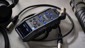 Zoom H6essential