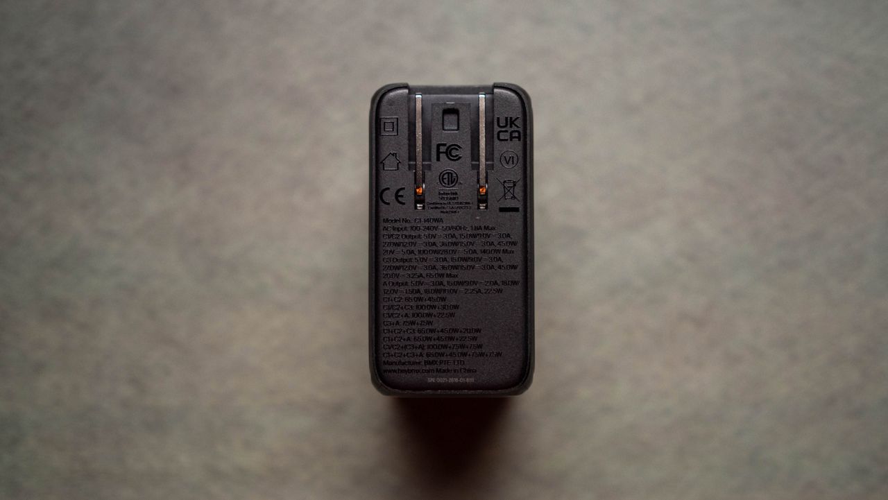 BMX GaNsta 140W GaN charger testing