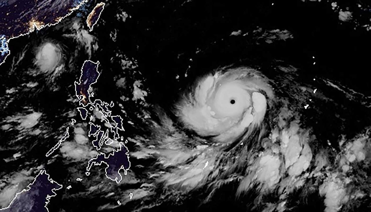 Super Typhoon Mangkhut bearing down on Hong Kong and China