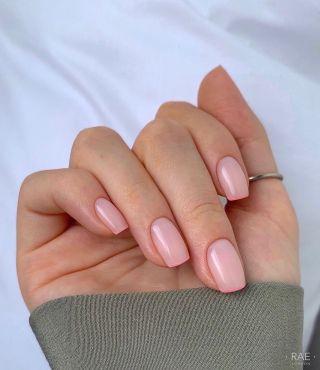 @raelondonnails baby pink French tips