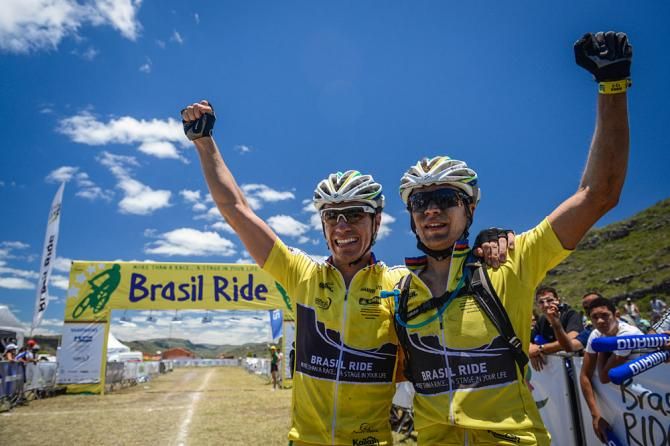 Brasil Ride overall winners Henrique Avancini and Sherman Paiva