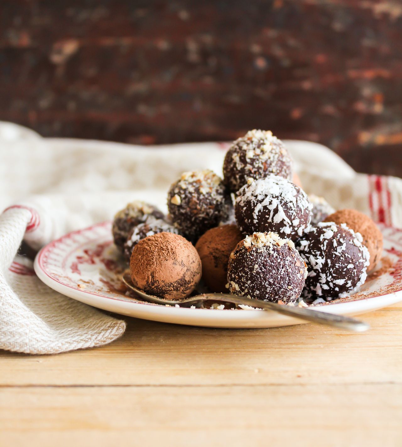 Gordon Ramsay's mint chocolate truffles Dessert Recipes GoodTo