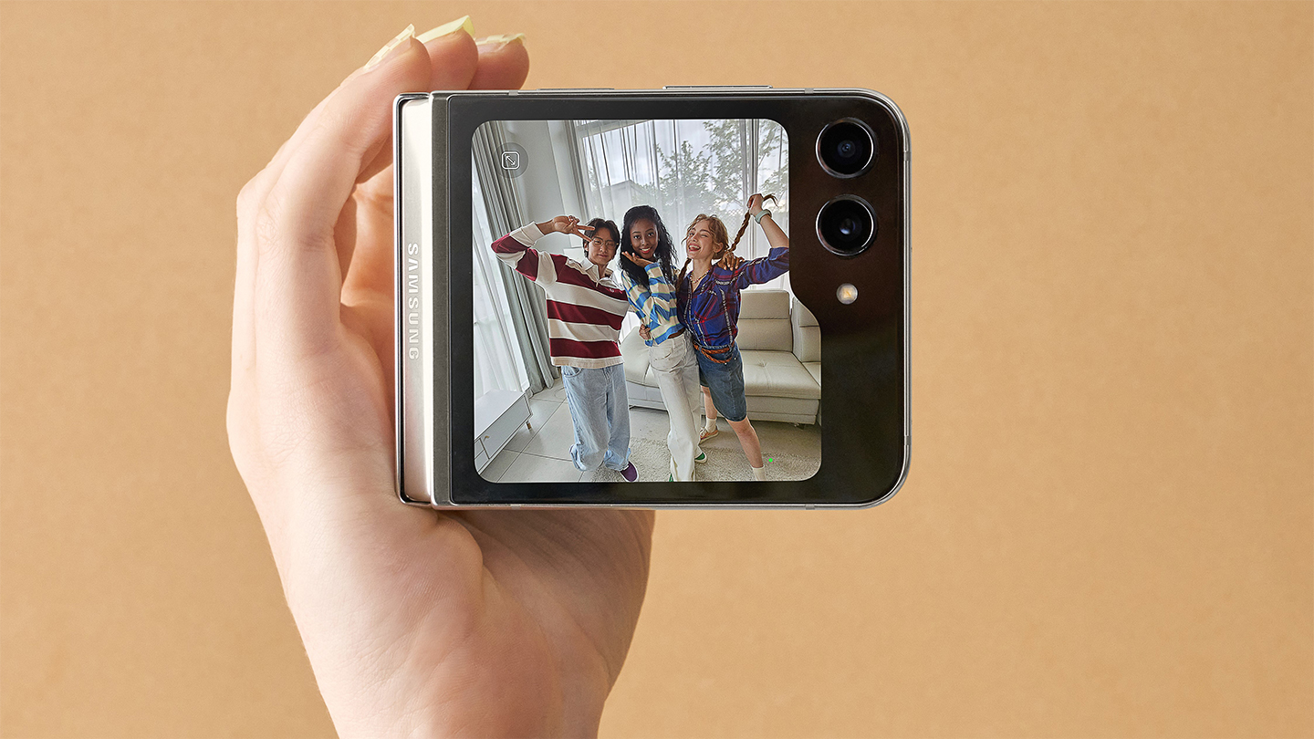le samsung galaxy flip en mode flex