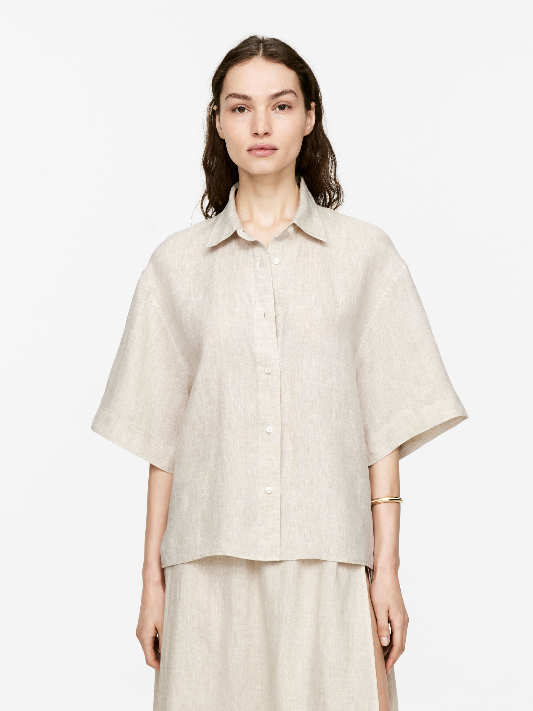 Relaxed linen shirt - beige - woman - Arket GB