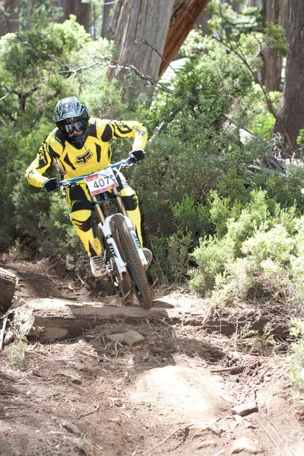 Veteran men's winner Karl Peel (Tekin Suspension)