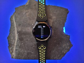 Ticwatch Pro 3 Lifestyle Brightness