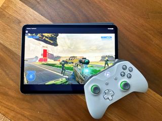 Xbox Cloud Gaming on iOS arrives on Game Pass Ultimate for all - CNET