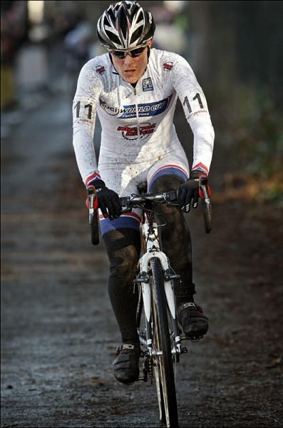 World Cup leader Katie Compton (Planet Bike) overcame a bad start to finish second behind Vos.