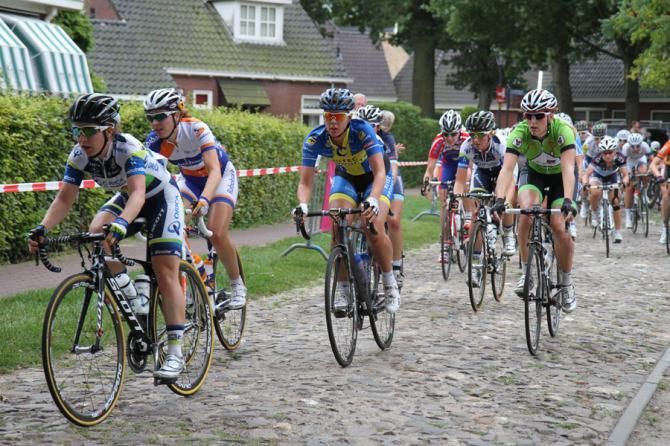 Swedish champ Emilia Fahlin (Hitec Products) on the cobbes
