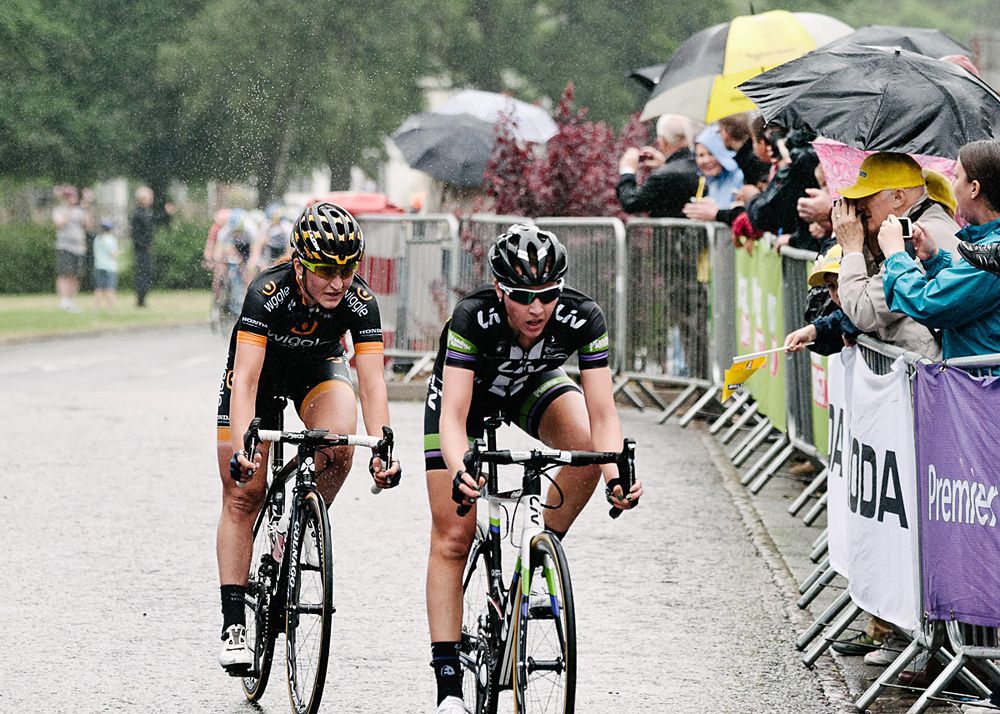 Breakaway riders Sabrina Stultiens (Liv-Plantur) and Elisa Longo Borghini (Wiggle Honda)