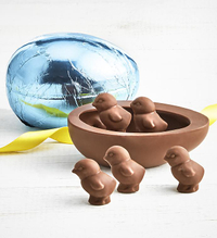 Art CoCo Foil Wrapped Chocolate Egg with Chicks | $24.99 at 1-800 Flowers
This chocolate egg comes with milk chocolate chicks nestled inside. The adorable treat comes with a half pound in milk chocolate, all wrapped in seasonal-colored foil
