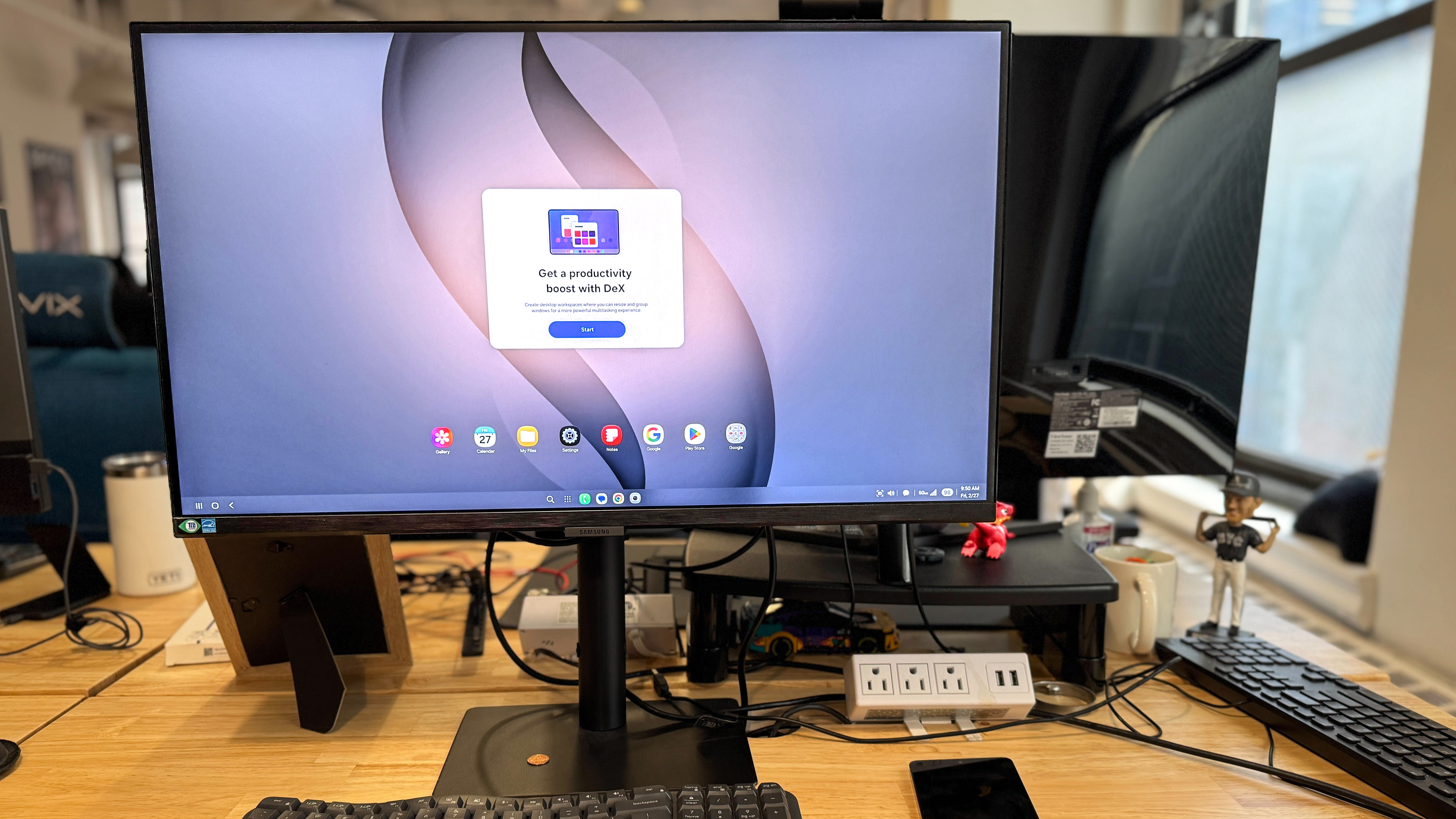 Samsung DeX on Galaxy S26 Ultra.
