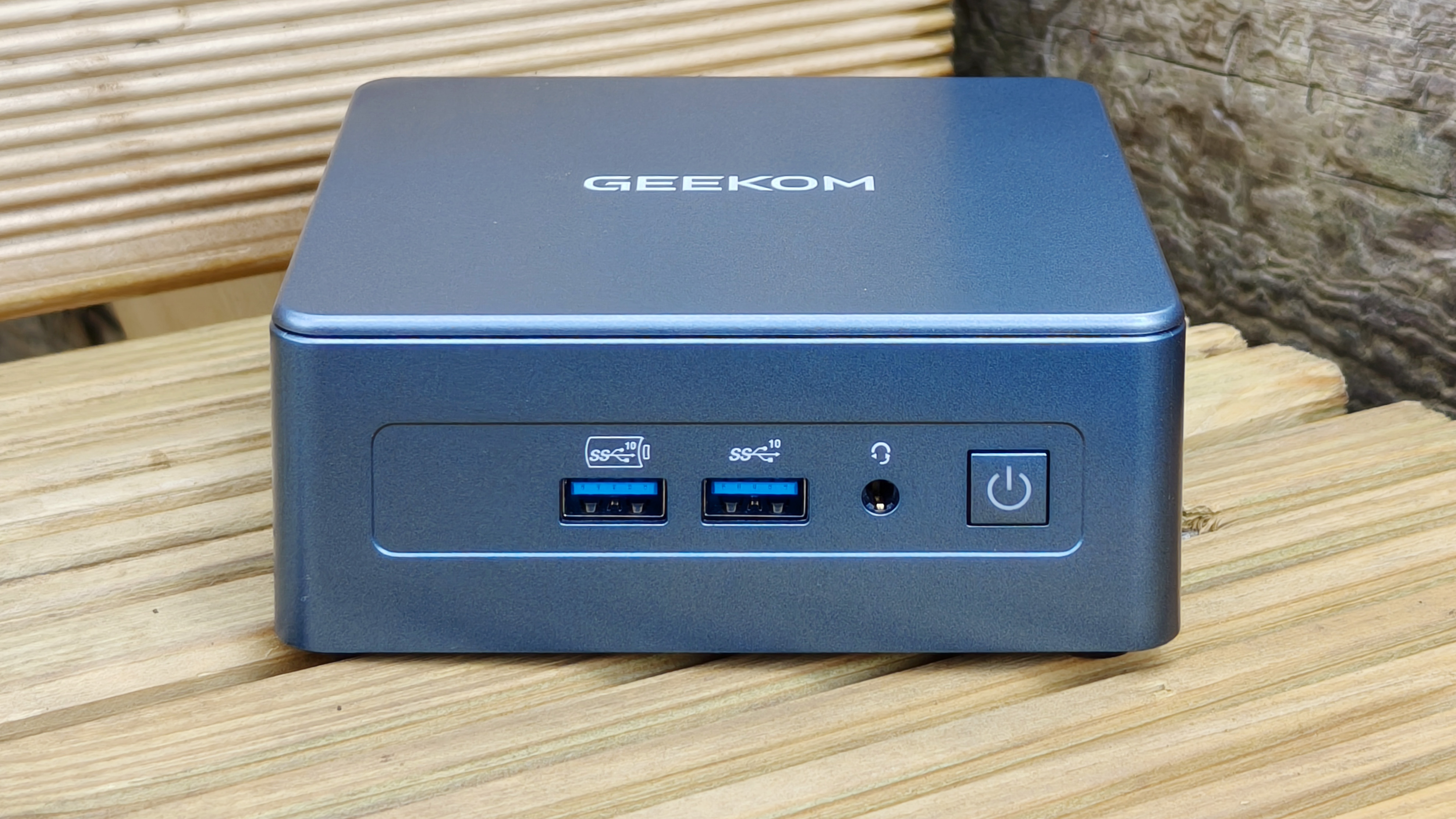 Geekom IT13 mini PC