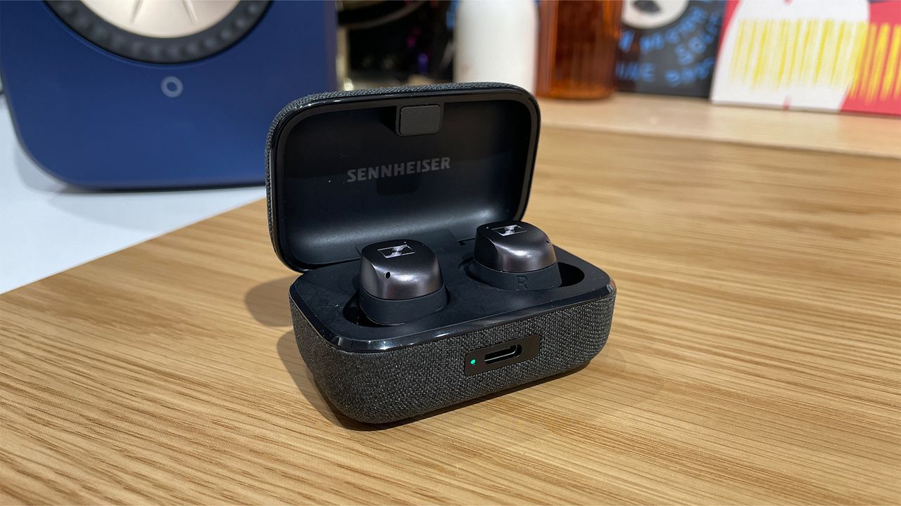 Noise-cancelling earbuds: Sennheiser Momentum True Wireless 4