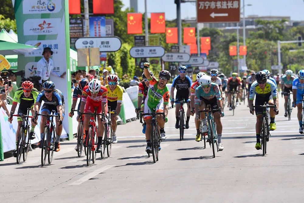 Andrea Guardini wins stage 4 at Tour of Hainan