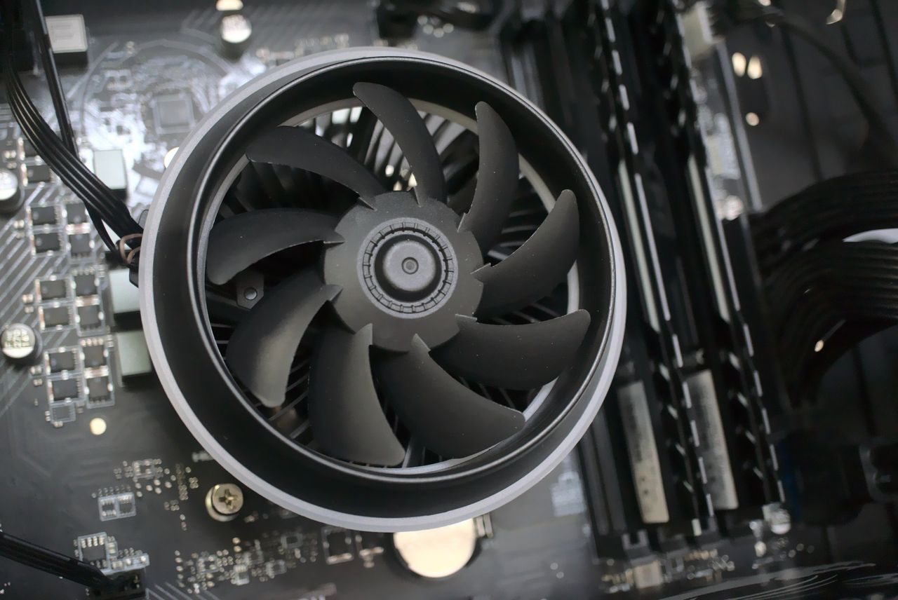 MSI Aegis R