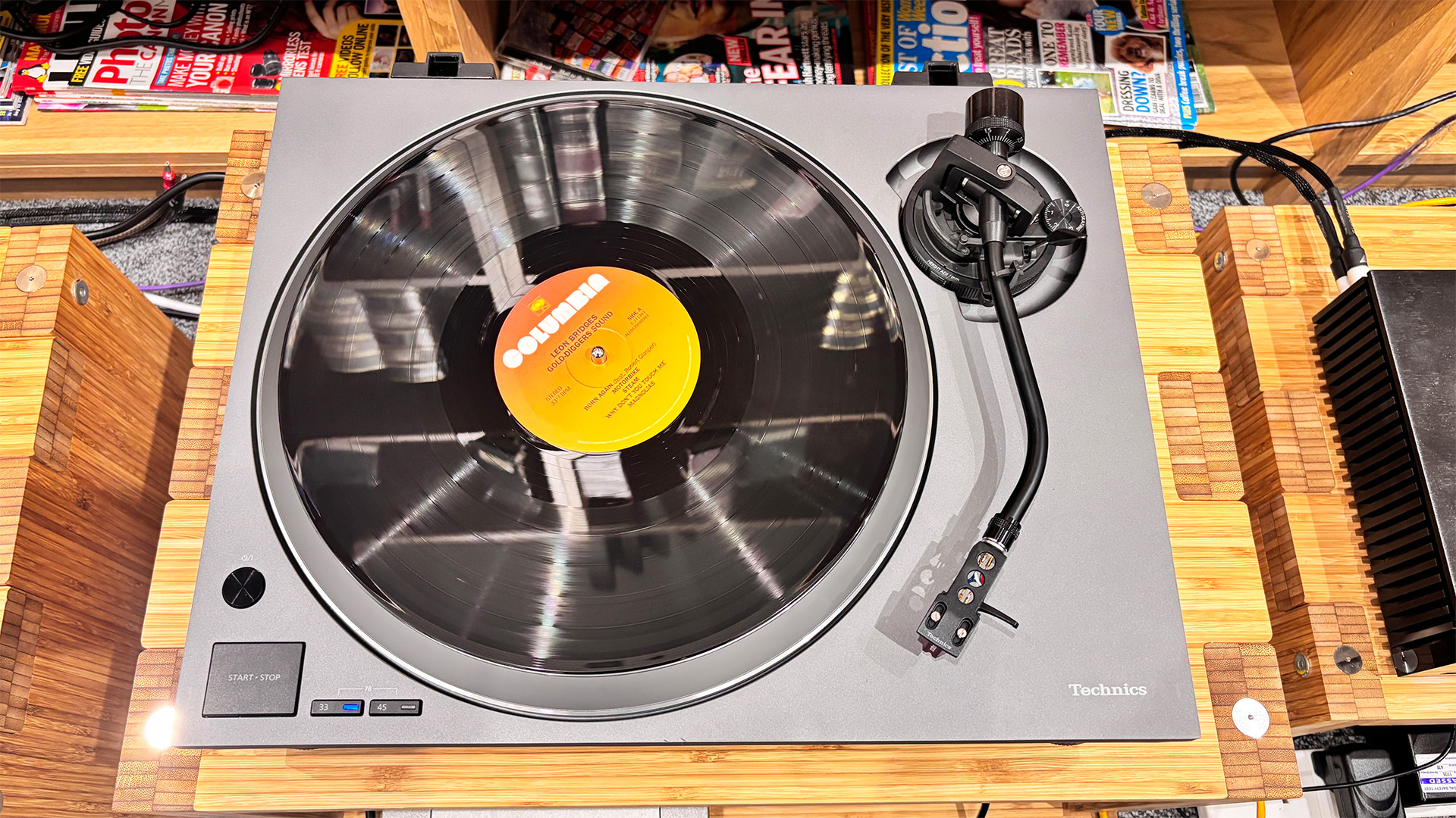 Technics SL-1500CS turntable