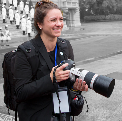 Photograph, Snapshot, Journalist, Photography, Human, Black-and-white, Street, Camera operator, Tourism, Photographer, 