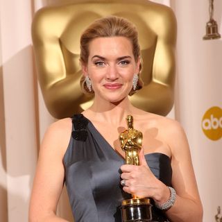Actress Kate Winslet poses after winning the Best Actress award for "The Reader" in the press room at the 81st Annual Academy Awards held at Kodak Theatre on February 22, 2009 in Los Angeles, California.