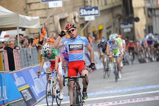 BMC's Cadel Evans ate up the competition in Macerata.