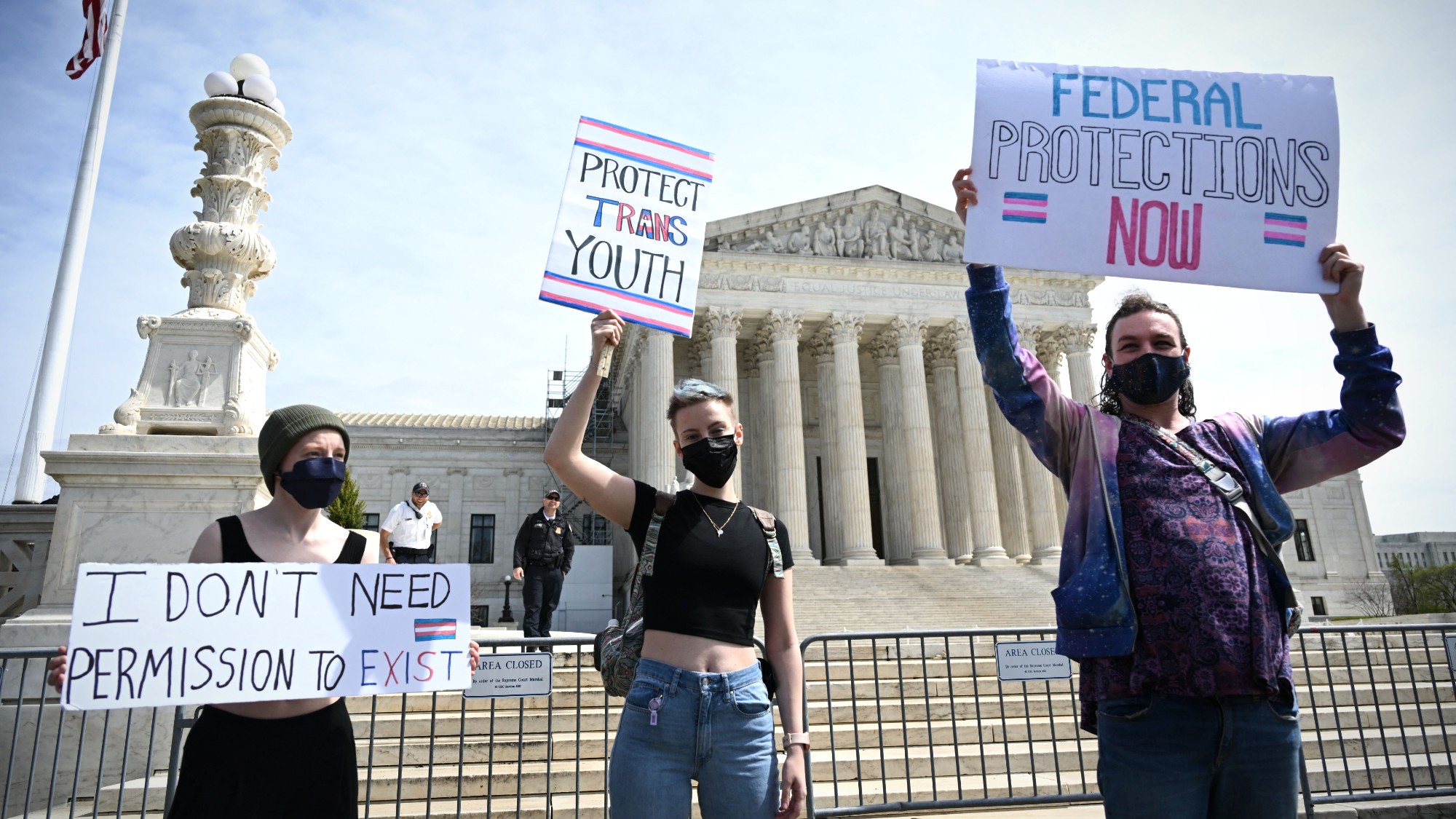 La Corte Suprema sopesará los límites a la atención a las personas transgénero