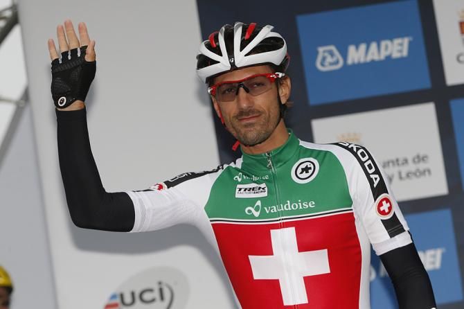 Fabian Cancellara (Switzerland) waves to the crowds at Worlds