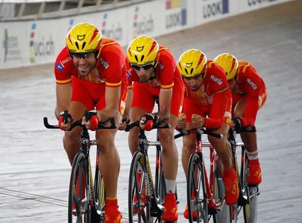 Spain's team pursuit squad powered to a third place finish in qualifying.
