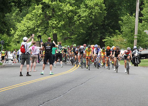 The "Ladies Who Lunch" manage a meal as they enter the feed zone.