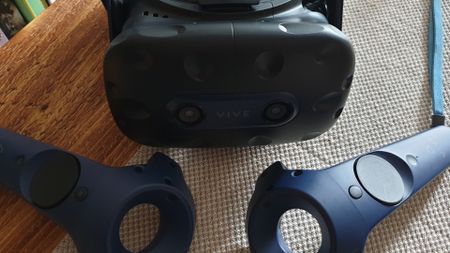 HTC Vive Pro 2