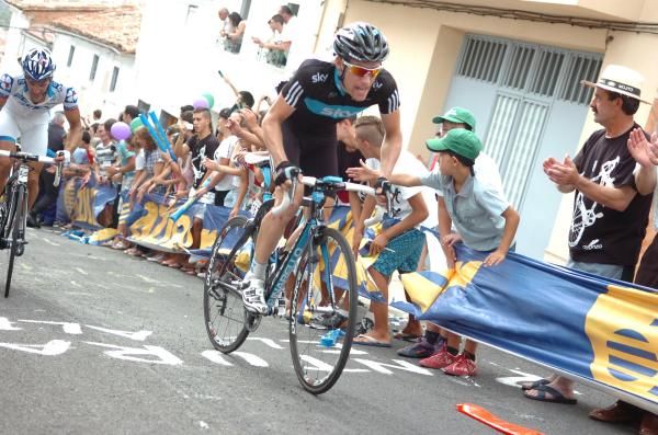 Lars Petter Nordhaug (Sky) suffers on the final climb.