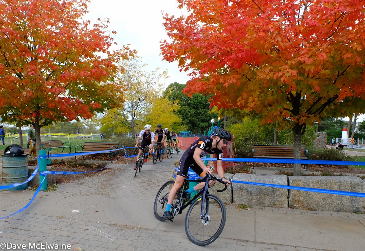 Travis Livermon (Maxxis-Shimano) lead the race early but eventually dropped back to 10th position