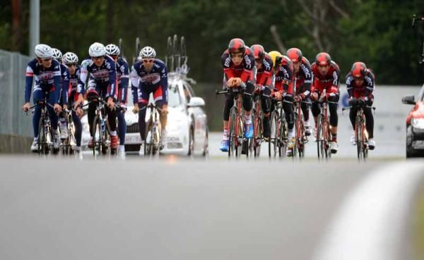 Taylor Phinney leads BMC passed the Lotto team
