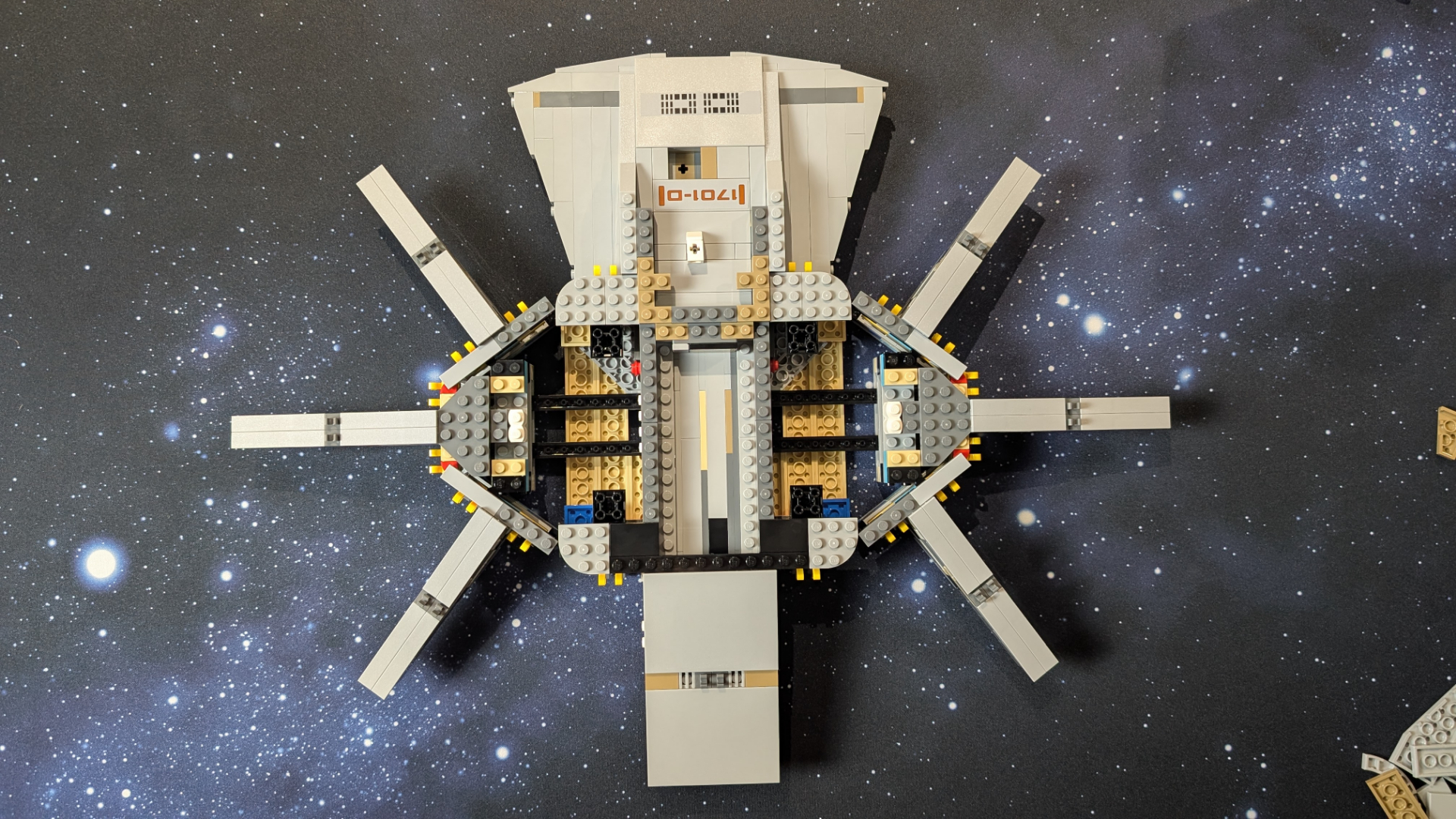 Lego U.S.S. Enterprise NCC-1701-D