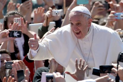 Pope Francis celebrates Easter with a tweet and a thumbs up