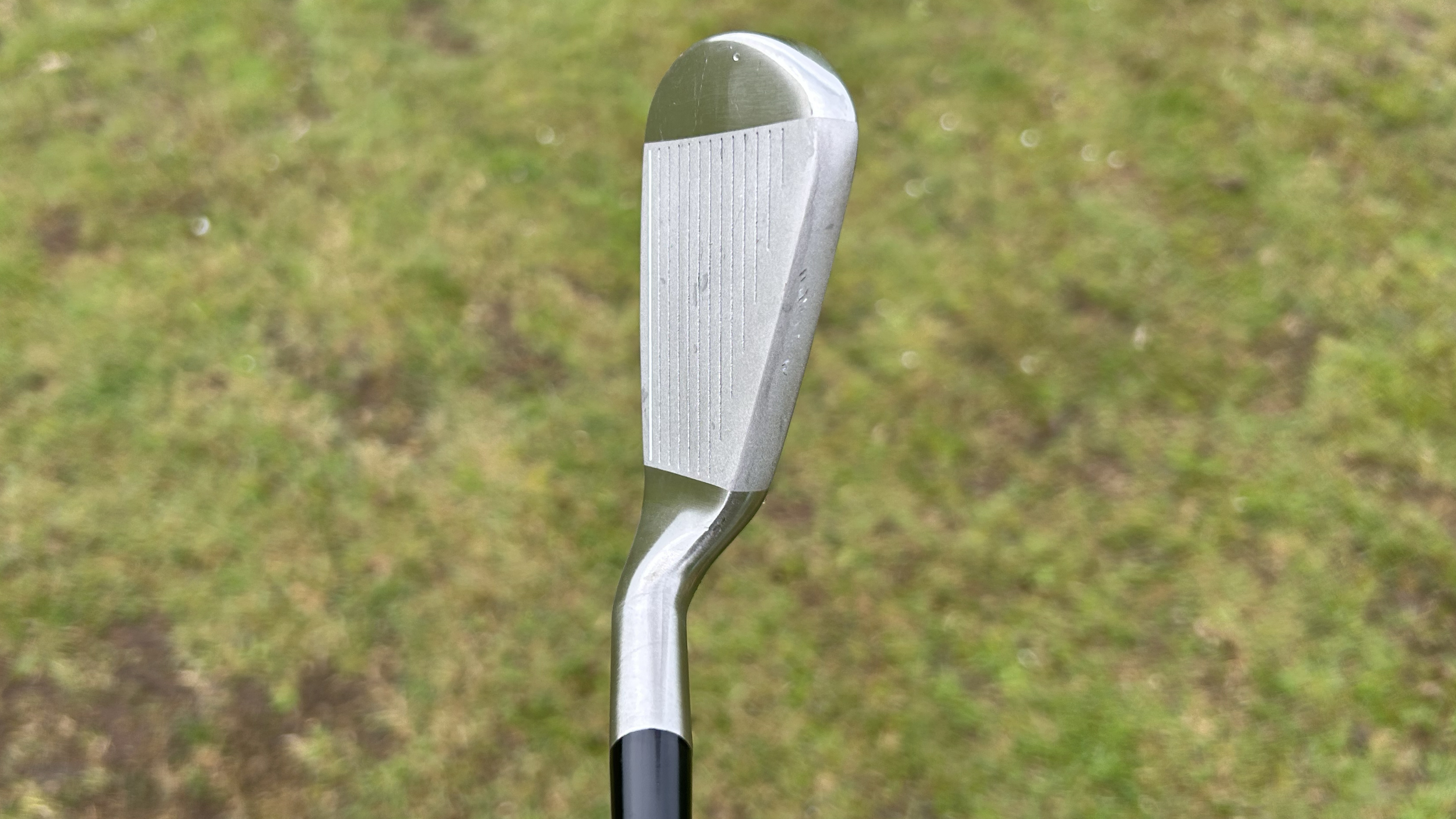 Photo of the Tour Edge Hot Launch E525 Iron