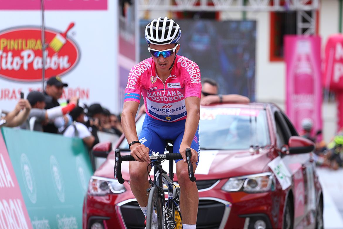 Julian Alaphilippe (Quick-Step Floors) dropped out of the lead