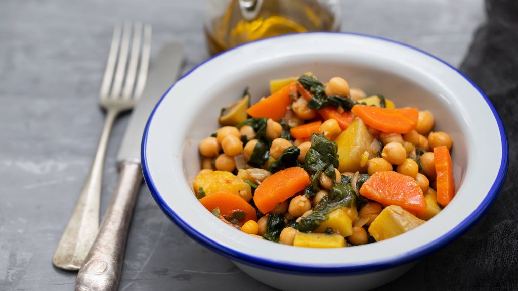 Vegetable stew | Dinner Recipes | GoodtoKnow