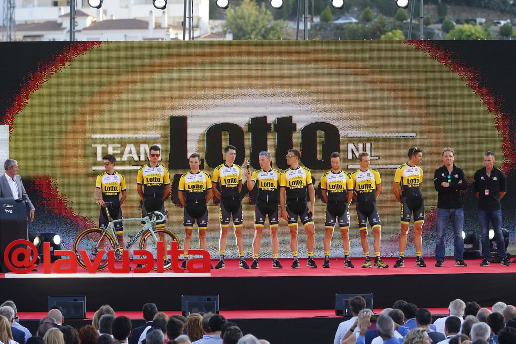 Team LottoNL-Jumbo at the presentation