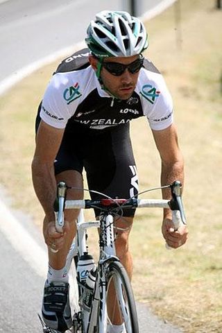 Credit Agricole's Julian Dean will join Slipstream in '08