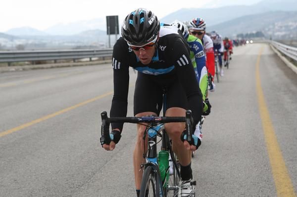 Team Sky leads the chase.