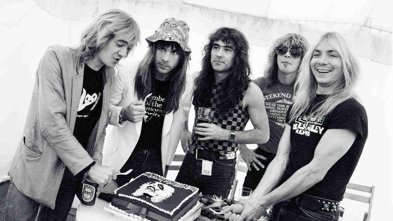 Iron Maiden posing for a photograph in 1982